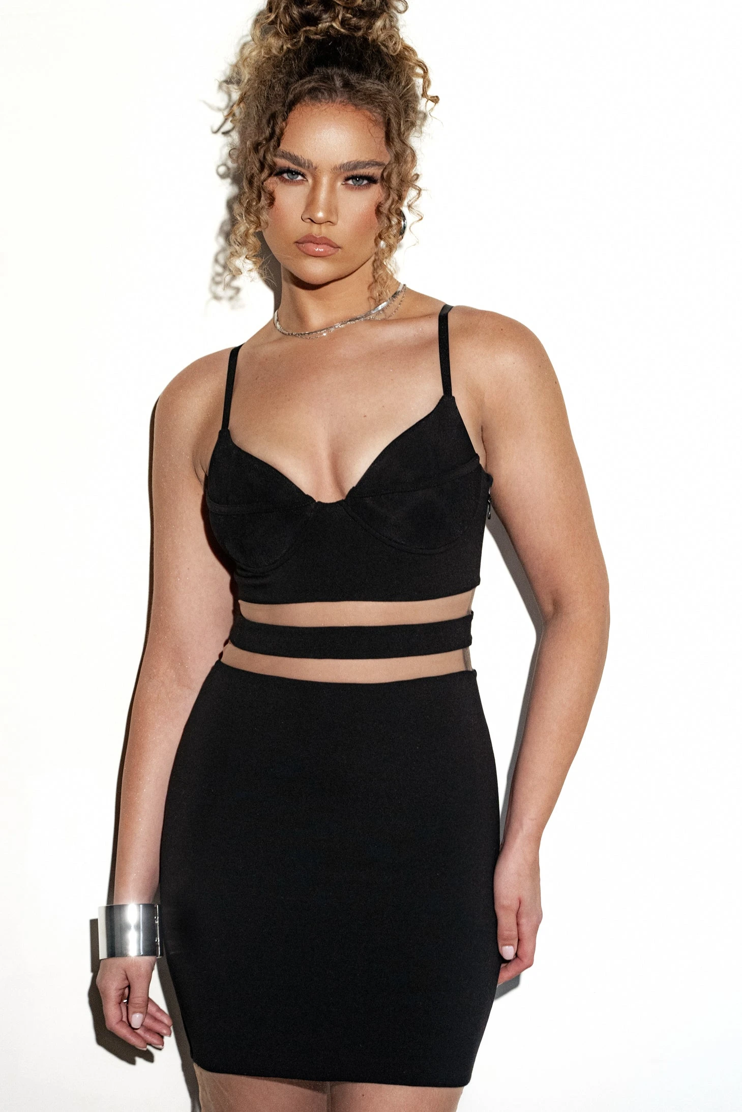 Noir Alysiha Midi Dress 6 Noir Alysiha Midi Dress - Image 4