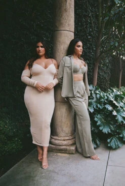 Olive Misty Button Up -Jluxlabel Dress Shop IMG 7639 858d72bb d3da 4b22 b897 5c60e5906dc6