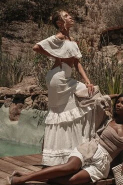 White Sienna Ruffled Skirt Set 17 White Sienna Ruffled Skirt Set -Jluxlabel Dress Shop LINEN2021 10