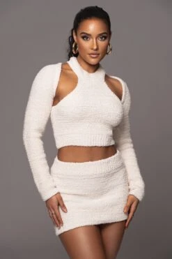 Ivory Cross Paths Plush Three-Piece Set 19 Ivory Cross Paths Plush Three-Piece Set -Jluxlabel Dress Shop PRODUCT JAN192023 76