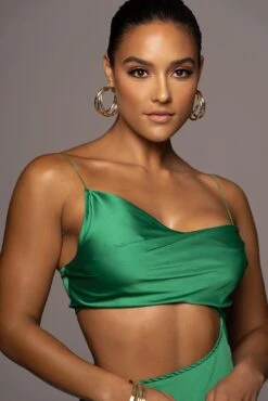 Green Maurine Cutout Dress 26 Green Maurine Cutout Dress -Jluxlabel Dress Shop PRODUCT JUN22022 SUMMER3 44