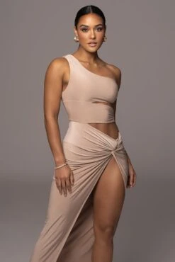 Camel One Night Only Dress 14 Camel One Night Only Dress -Jluxlabel Dress Shop PRODUCT NOV32022 HOLIDAY 12