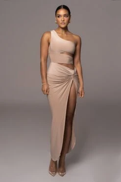 Camel One Night Only Dress 13 Camel One Night Only Dress -Jluxlabel Dress Shop PRODUCT NOV32022 HOLIDAY 7